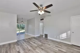 5620 Harding Blvd NE, Saint Petersburg, FL 33703 - Photo 4