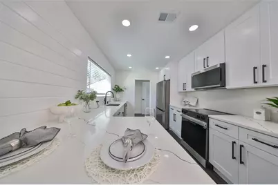 1846 3rd Street S, Saint Petersburg, FL 33705 - Photo 20