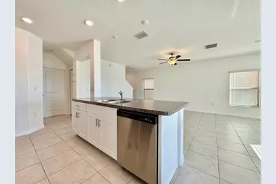 7020 Samuel Ivy Drive, Tampa, FL 33619 - Photo 8