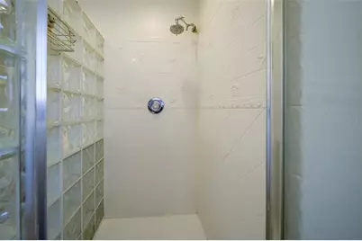 18111 1st Street E, Redington Shores, FL 33708 - Photo 40