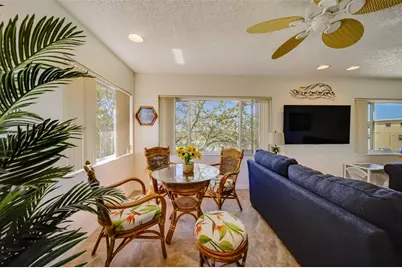 18111 1st Street E, Redington Shores, FL 33708 - Photo 14