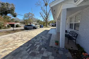 911 Maydell Dr, Tampa, FL 33619 - Photo 2