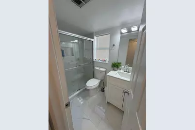 911 Maydell Drive, Tampa, FL 33619 - Photo 20