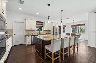 10274 Blossom Trail, Seminole, FL 33772 - Photo 14