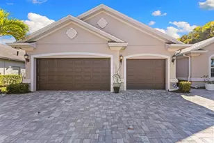 10274 Blossom Trail, Seminole, FL 33772 - Photo 6