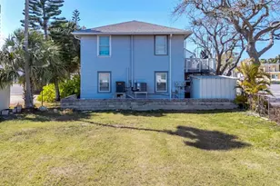 18007 Gulf Blvd, Redington Shores, FL 33708 - Photo 12