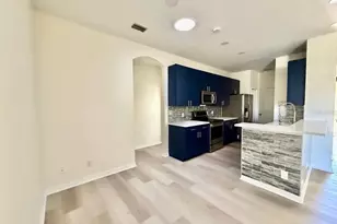 8530 Alexandra Arbor Ln, Temple Terrace, FL 33637 - Photo 12