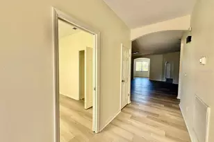 8530 Alexandra Arbor Ln, Temple Terrace, FL 33637 - Photo 4