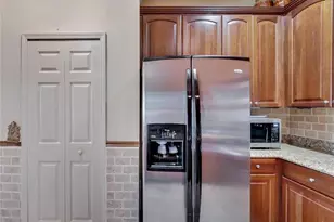 204 Mystic Falls Dr, Apollo Beach, FL 33572 - Photo 18