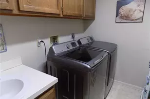 1819 Juanita Ct, Clearwater, FL 33764 - Photo 18