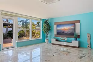 290 1st St W, Tierra Verde, FL 33715 - Photo 24