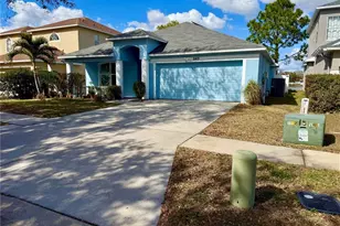 8415 Canterbury Lake Blvd, Tampa, FL 33619 - Photo 2