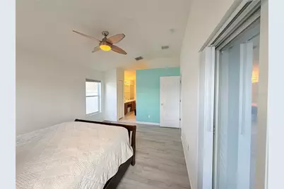 8415 Canterbury Lake Boulevard, Tampa, FL 33619 - Photo 16