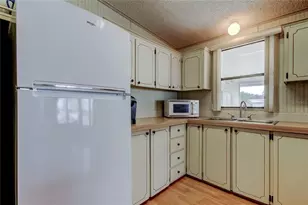 4550 Charter St, Zephyrhills, FL 33542 - Photo 38