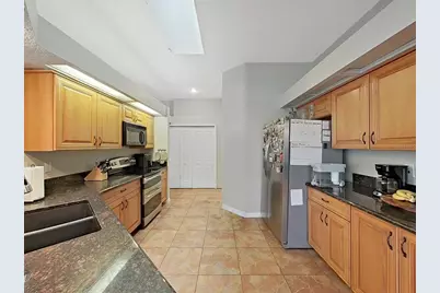 9630 Fox Hearst Road, Tampa, FL 33647 - Photo 18