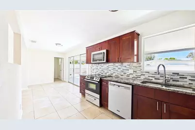 4418 W Fairview Heights, Tampa, FL 33616 - Photo 10