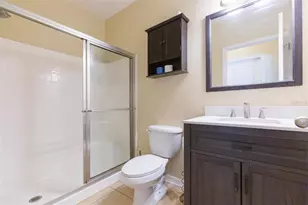 13330 Waterford Castle Dr, Dade City, FL 33525 - Photo 8