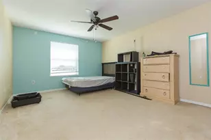 13330 Waterford Castle Dr, Dade City, FL 33525 - Photo 32