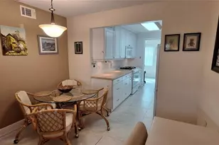 10035 63rd Ave N, Saint Petersburg, FL 33708 - Photo 6