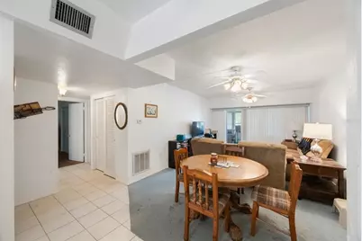 9945 47th Ave N #203, Saint Petersburg, FL 33708 - Photo 6