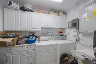 9945 47th Ave N, Saint Petersburg, FL 33708 - Photo 22