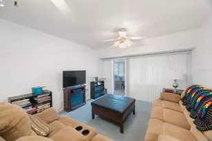 9945 47th Ave N, Saint Petersburg, FL 33708 - Photo 14