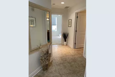 628 Cleveland Street #1002, Clearwater, FL 33755 - Photo 4