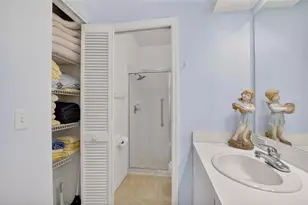 1122 Golfview Woods Dr, Sun City Center, FL 33573 - Photo 32