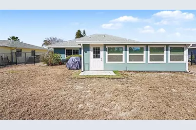 312 Thorn Hill Place, Sun City Center, FL 33573 - Photo 22