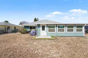 312 Thorn Hill Pl, Sun City Center, FL 33573 - Photo 22