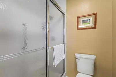 312 Thorn Hill Place, Sun City Center, FL 33573 - Photo 18