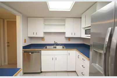 3325 Bayshore Boulevard #D28, Tampa, FL 33629 - Photo 2