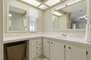 5533 Regal Way, Zephyrhills, FL 33541 - Photo 24