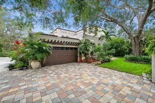 325 49th Street N, Saint Petersburg, FL 33710 - Photo 1