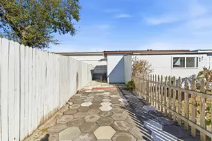 8907 N Tampa St, Tampa, FL 33604 - Photo 30