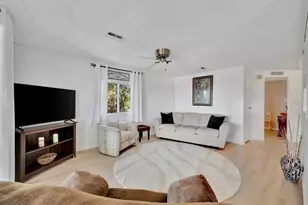 123 S St Thomas Cir, Apollo Beach, FL 33572 - Photo 10