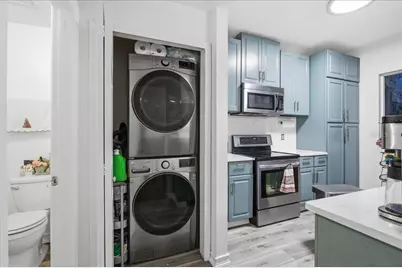 18101 Paradise Point Drive W, Tampa, FL 33647 - Photo 16