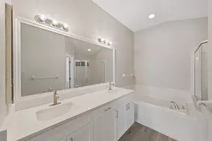 705 Straw Lake Dr, Brandon, FL 33510 - Photo 22