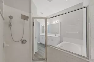 705 Straw Lake Dr, Brandon, FL 33510 - Photo 24