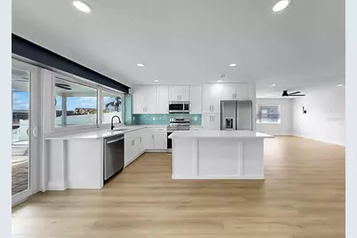 6515 Santiago Court, Apollo Beach, FL 33572 - Photo 12