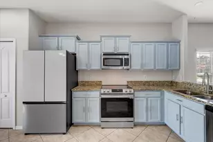 2705 Lantern Hill Ave, Brandon, FL 33511 - Photo 10