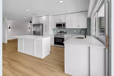 6511 Santiago Court, Apollo Beach, FL 33572 - Photo 12