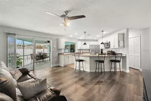 101 Chestnut Cir, Safety Harbor, FL 34695 - Photo 12