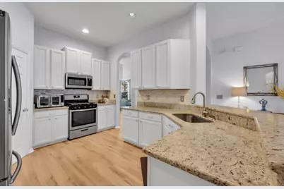 16315 Bridgelawn Avenue, Lithia, FL 33547 - Photo 10