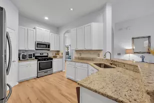 16315 Bridgelawn Ave, Lithia, FL 33547 - Photo 10