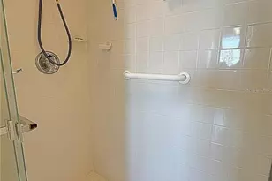 6205 Shoreline Dr, Saint Petersburg, FL 33708 - Photo 26