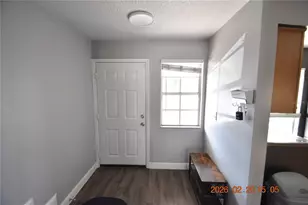 5106 Sunridge Palms Dr, Tampa, FL 33617 - Photo 2