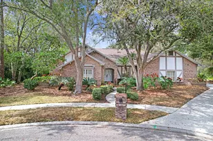 110 Woodglen Ct, Oldsmar, FL 34677 - Photo 2