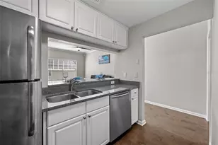 800 S Dakota Ave, Tampa, FL 33606 - Photo 10