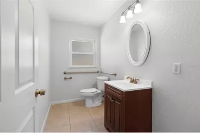 2672 66th Street N, Saint Petersburg, FL 33710 - Photo 8